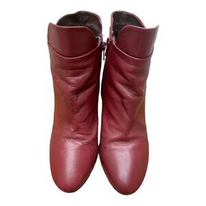 Megumi Ochi Red Soft Leather Ankle Boots Round Toe Chunky Heel Sz 40 Sz 8.5